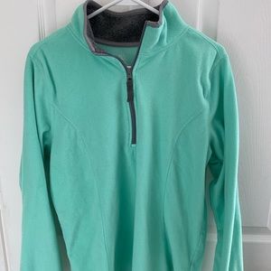 Women’s fleece pullover